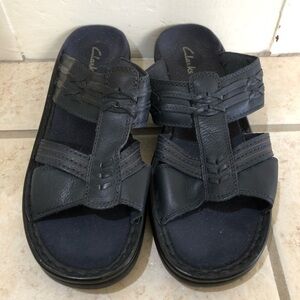 Clarks Dark Blue Bendable Sandals Size 7